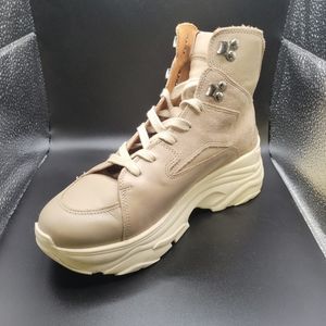 &otherstories leather sneaker